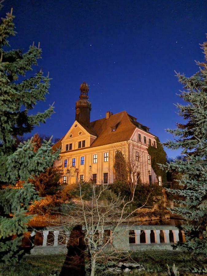 Boutique Palac Warmatowice Sienkiewiczowskie Legnica Kültér fotó