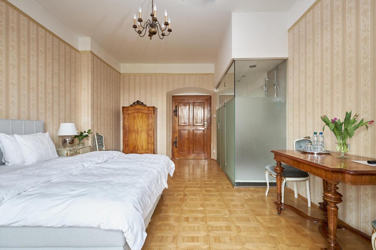 Boutique Palac Warmatowice Sienkiewiczowskie Legnica Kültér fotó