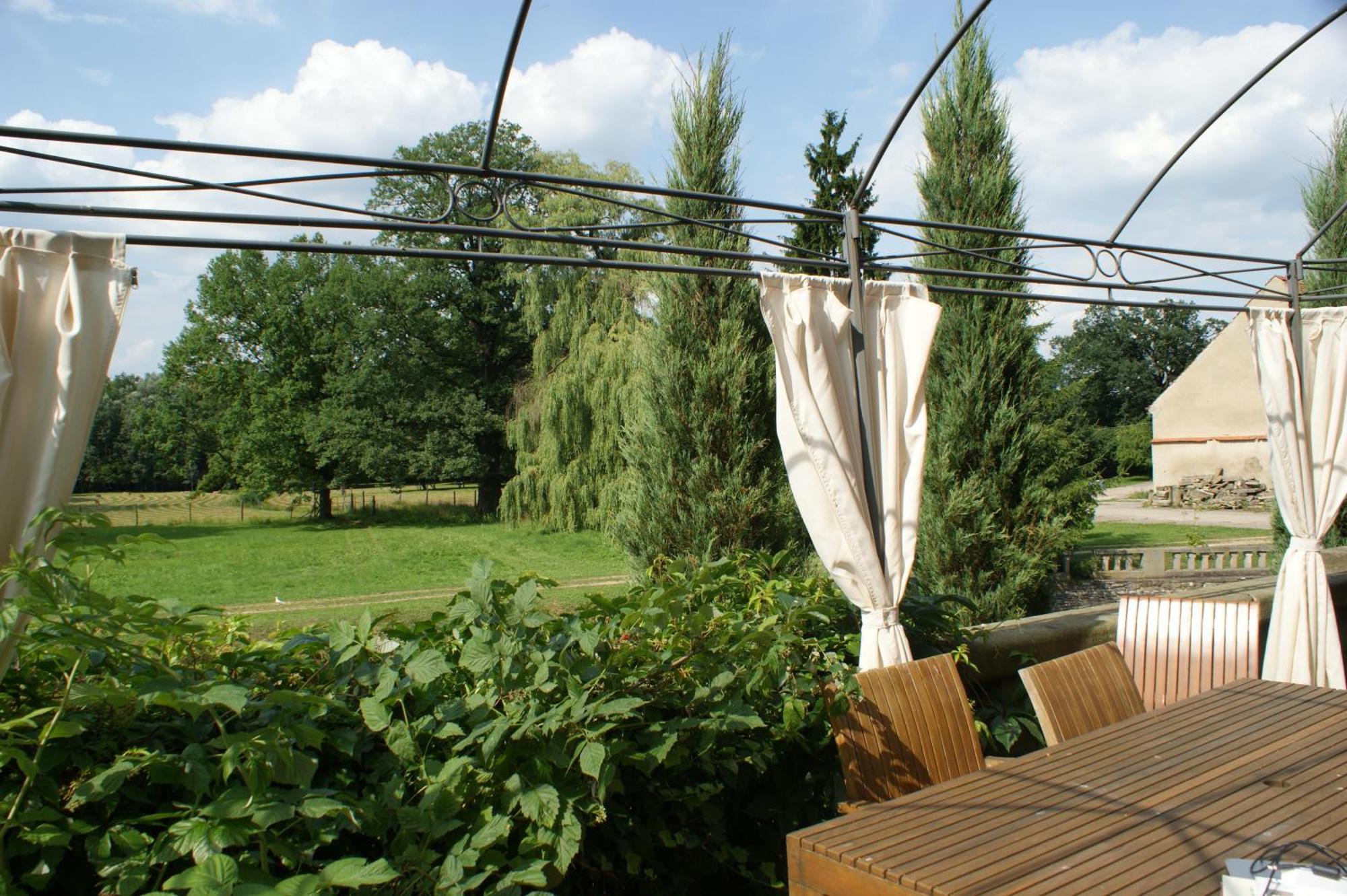 Boutique Palac Warmatowice Sienkiewiczowskie Legnica Kültér fotó