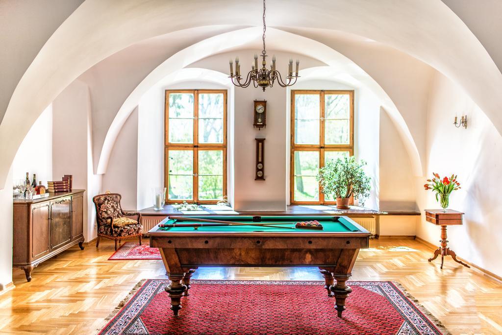 Boutique Palac Warmatowice Sienkiewiczowskie Legnica Kültér fotó