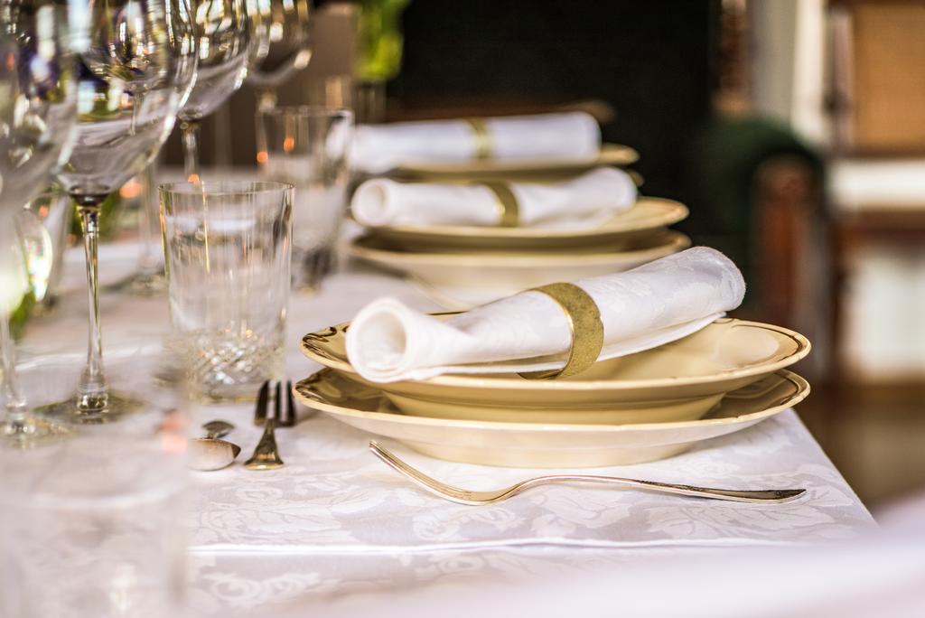 Boutique Palac Warmatowice Sienkiewiczowskie Legnica Kültér fotó
